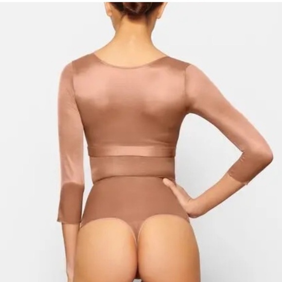 New Skims Barely There Open Bust Arm Shaper Smoothing Sz S - Picture 4 of 10